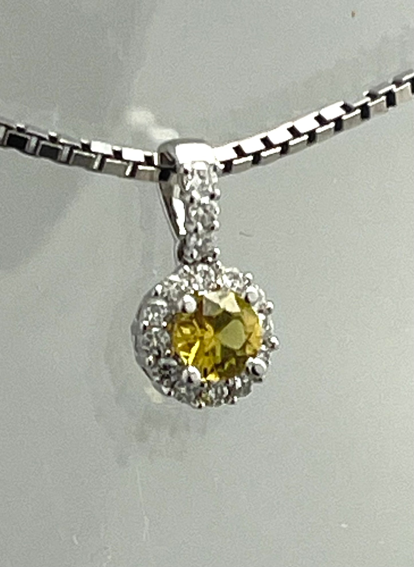 White Gold with Yellow sapphire