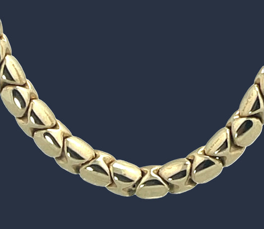 Italian gold chains are renowned for their exquisite craftsmanship, timeless designs, and superior quality.