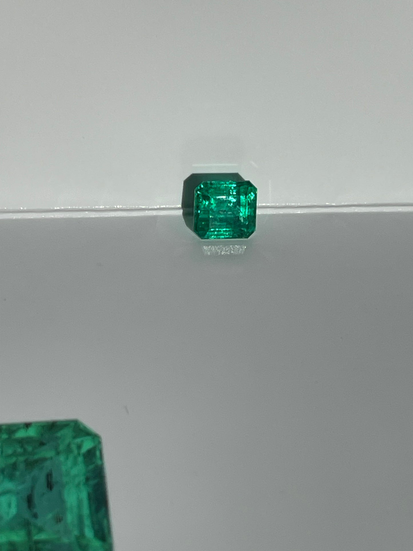 Emerald 2.00 Gia certified