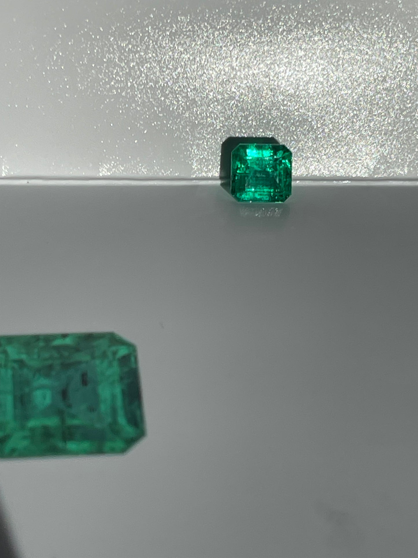 Emerald 2.00 Gia certified