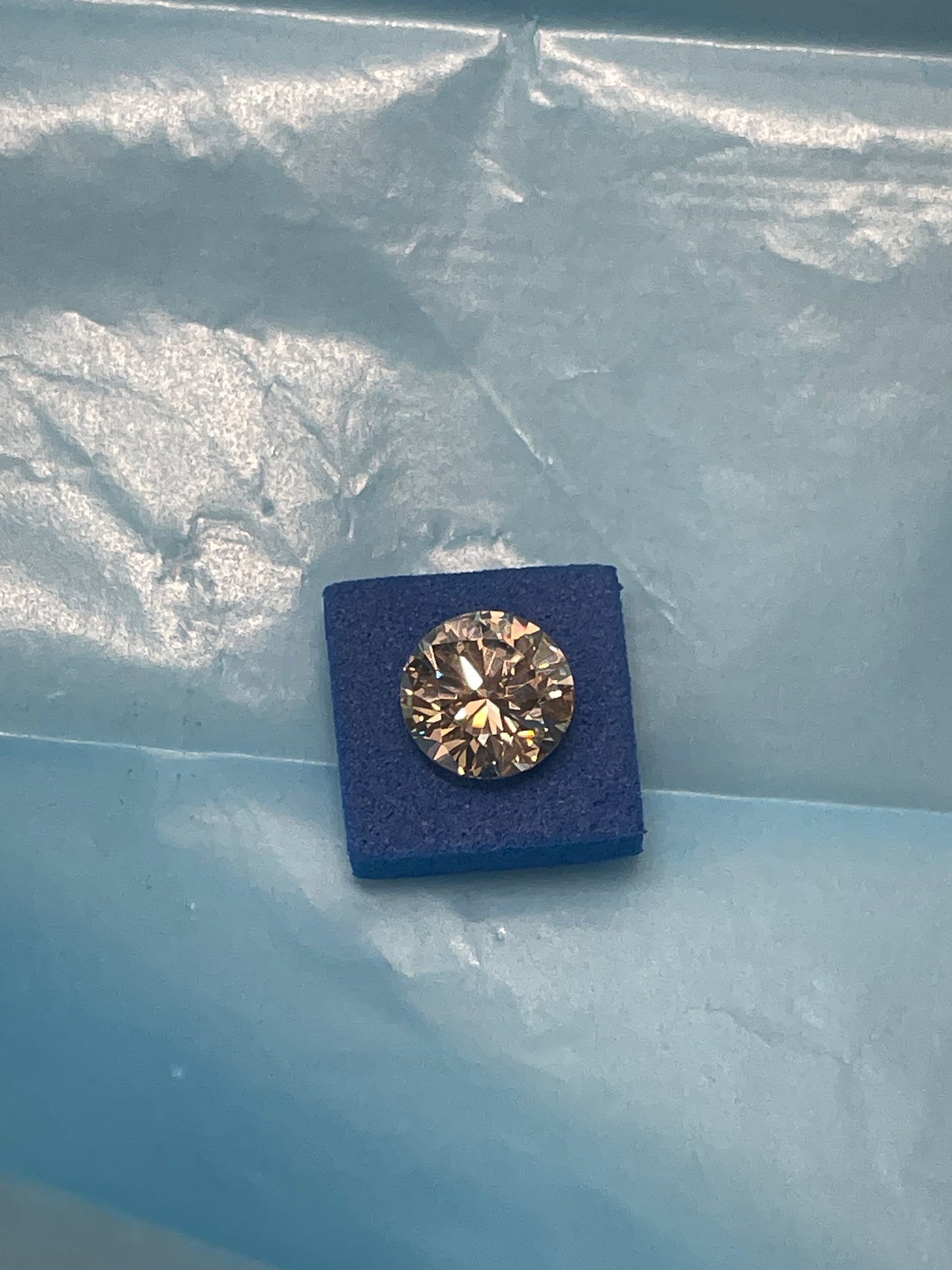 3.01 carat Round Diamond