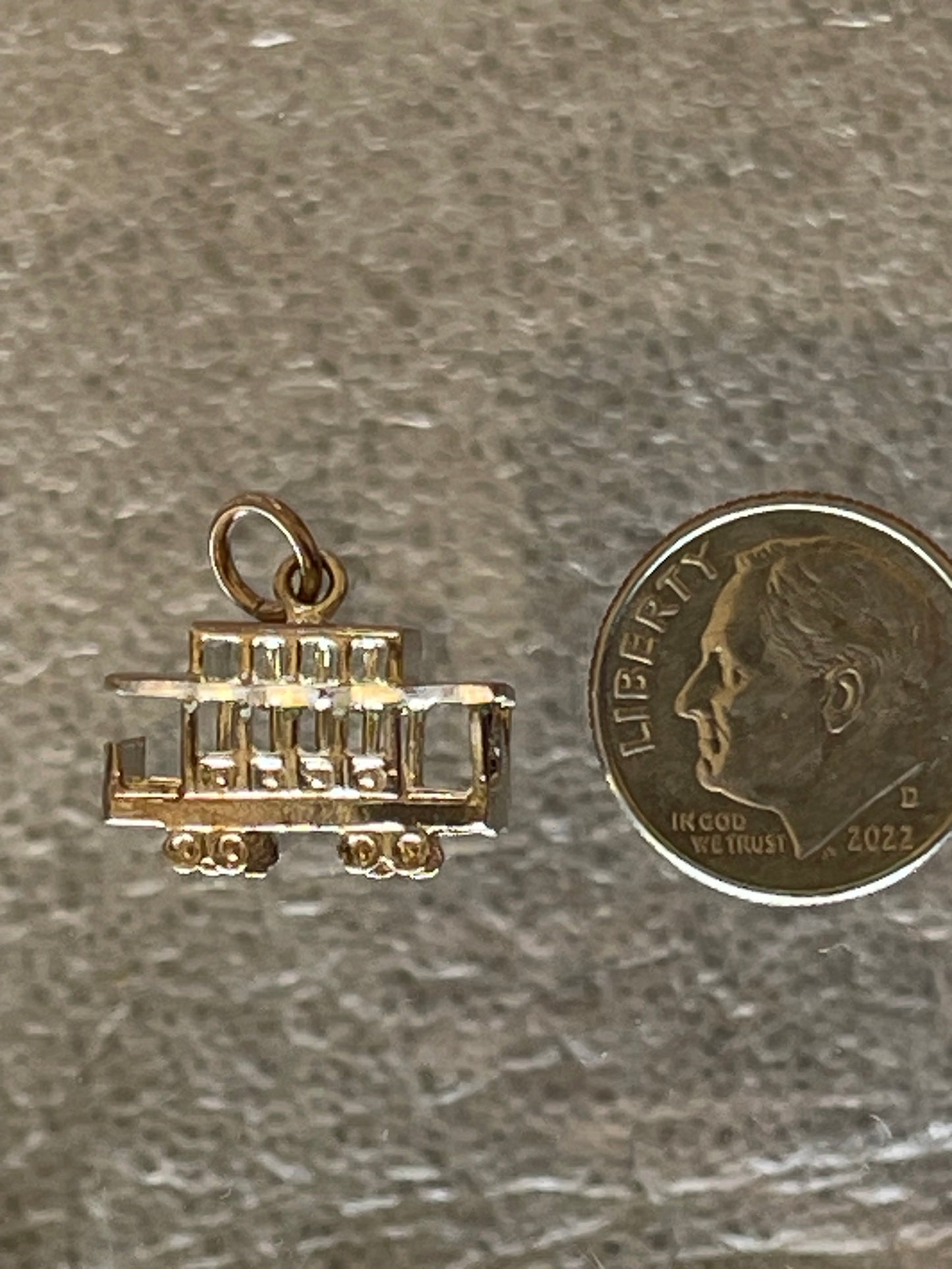 San Francisco cable car charm