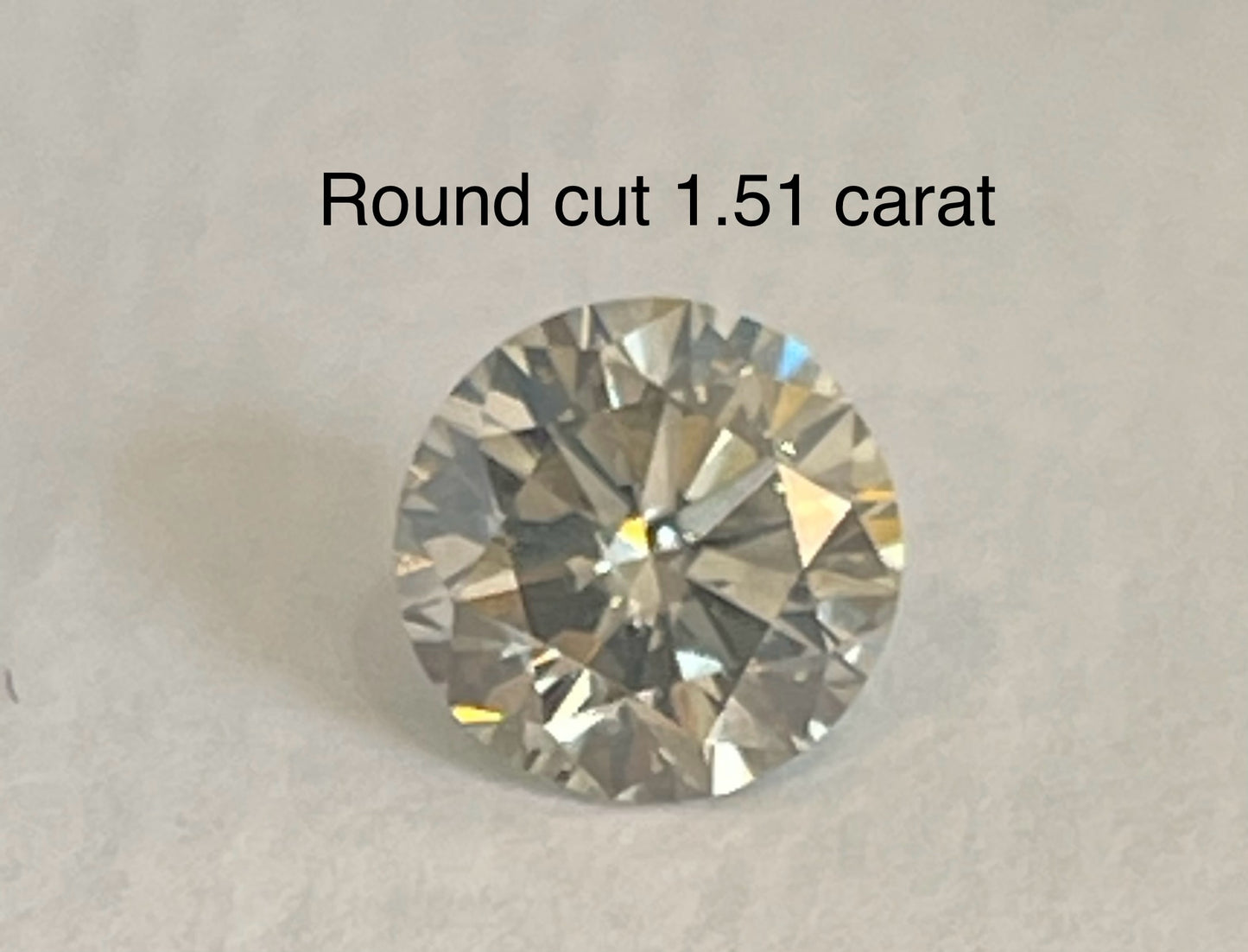 Round 1.52 carat